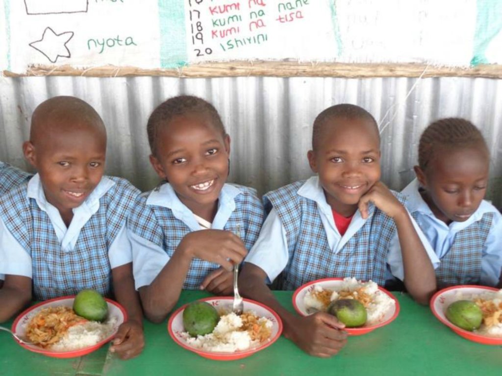 BUILDING THE KLAUS GRUENLING DINING HALL
