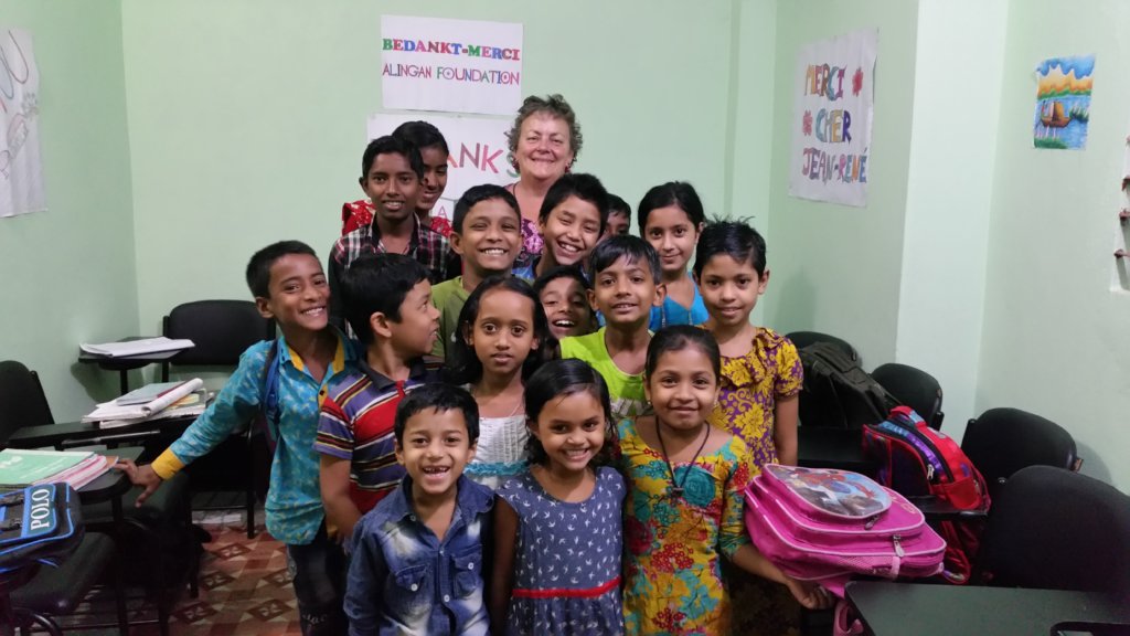 Educate 100 Slum Children in Bangladesh