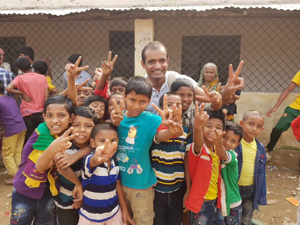 Educate 100 Slum Children in Bangladesh