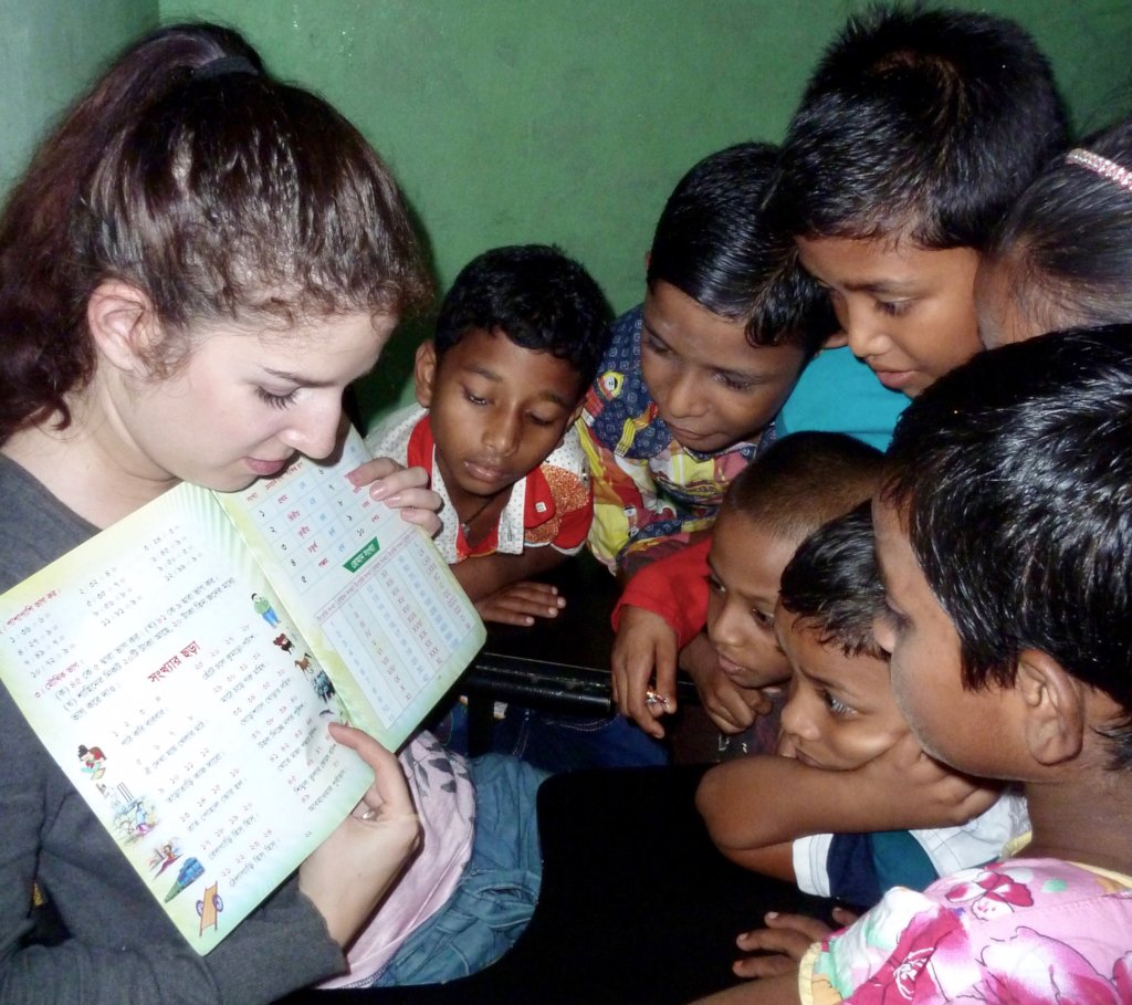 Educate 100 Slum Children in Bangladesh