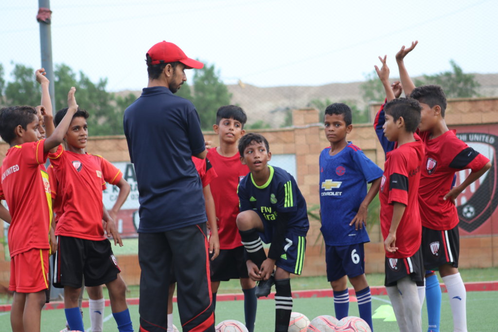 Sports deals shorts karachi