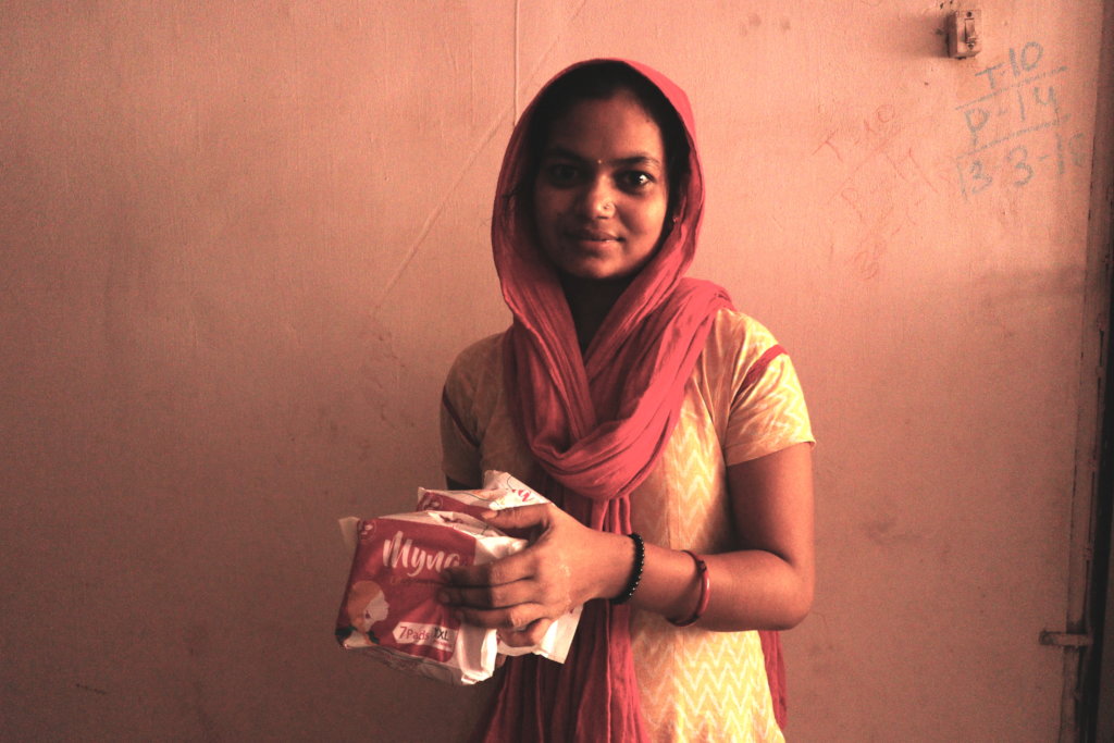 Empower women in Mumbai slums with jobs & hygiene