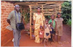 SINGLE MOTHER WITH HER CHILDREN
