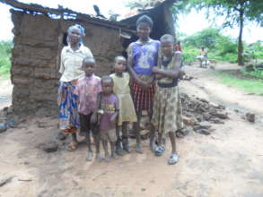 Rebuild hut for Vera and her 10 grandchildren