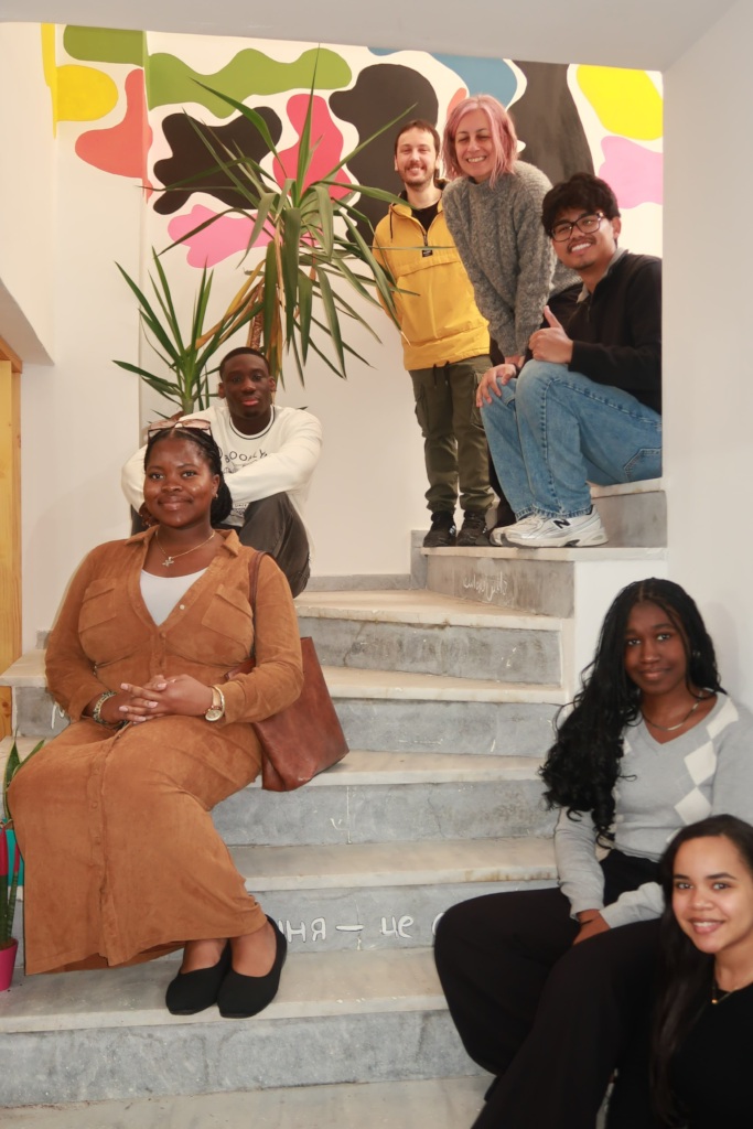 Empower Athens' Displaced people through community