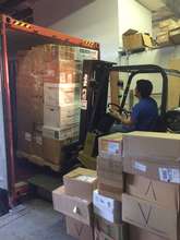 Luis loads VIDA container bound for Peru
