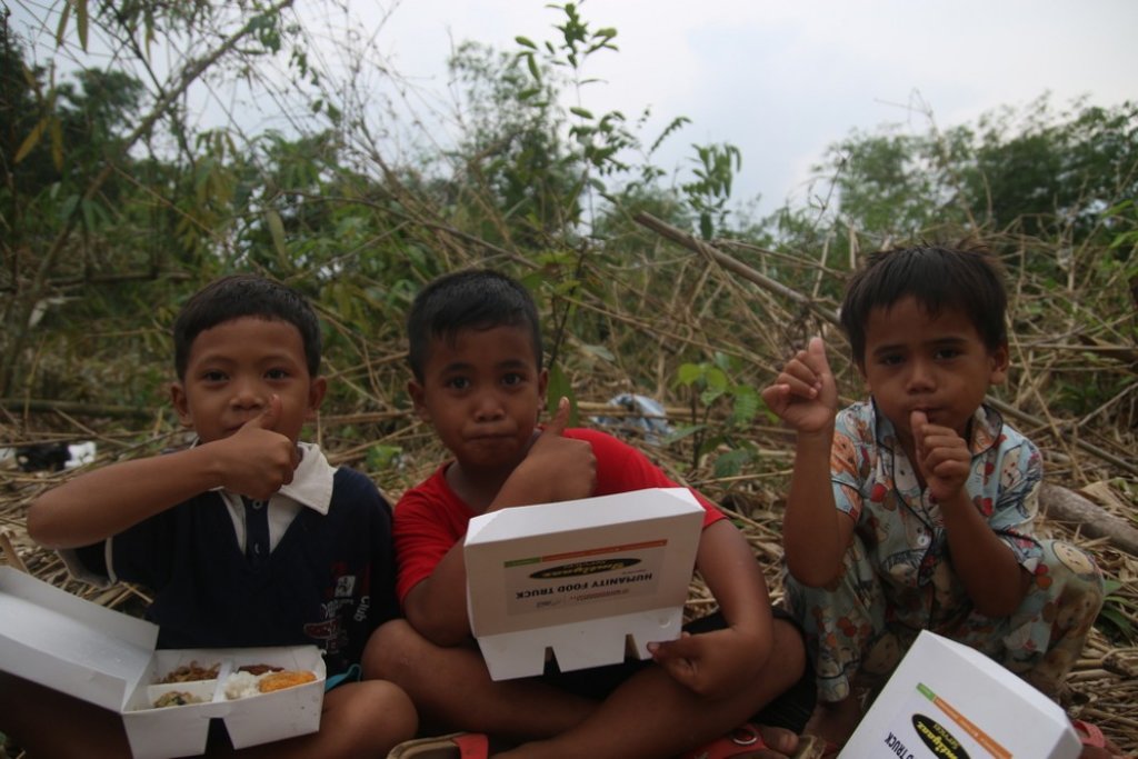 Meals for 2,000 Unfortunate People in Indonesia