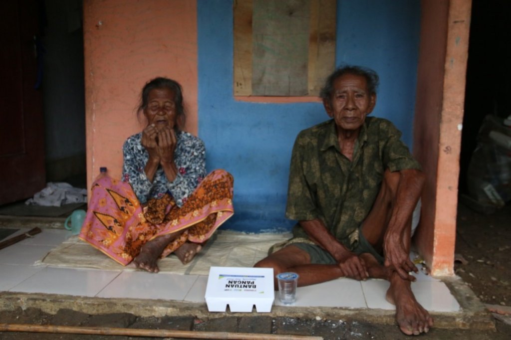 Meals for 2,000 Unfortunate People in Indonesia