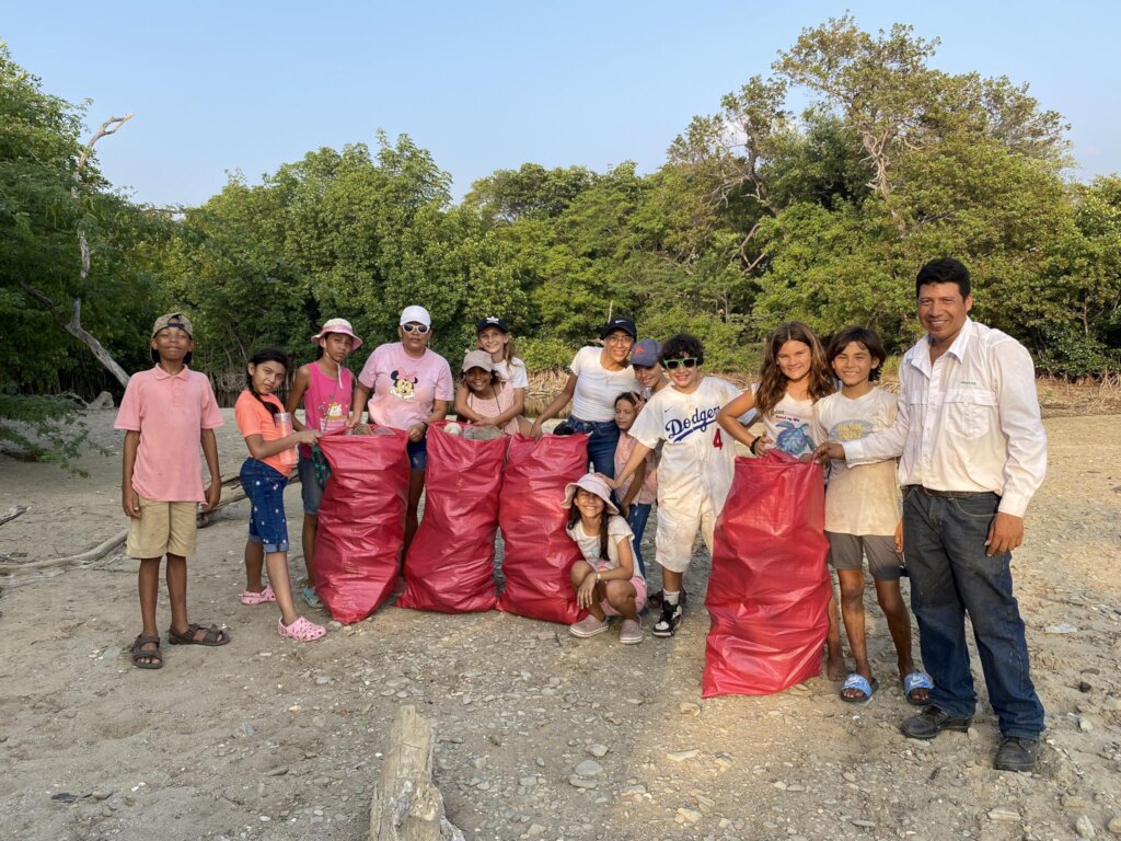 Beach cleanup at Playa La Flor
