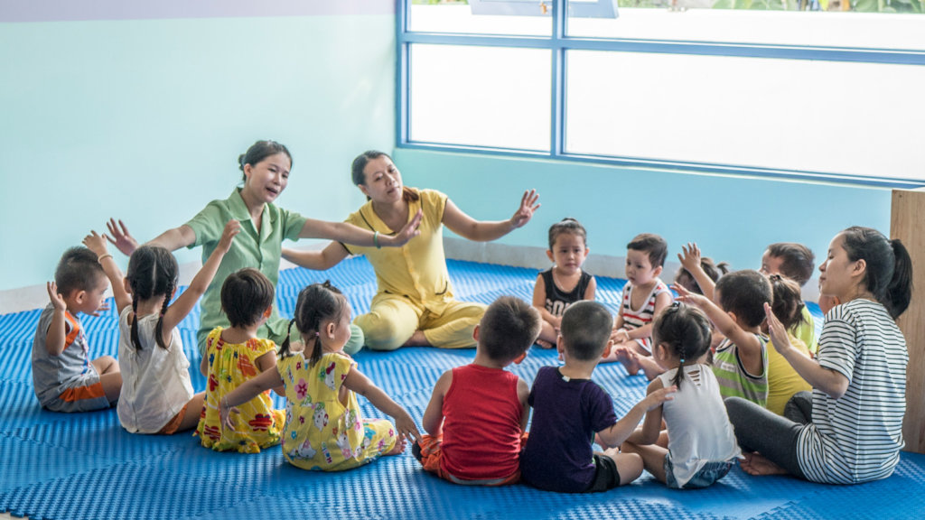 Help care for preschoolers in Vietnam