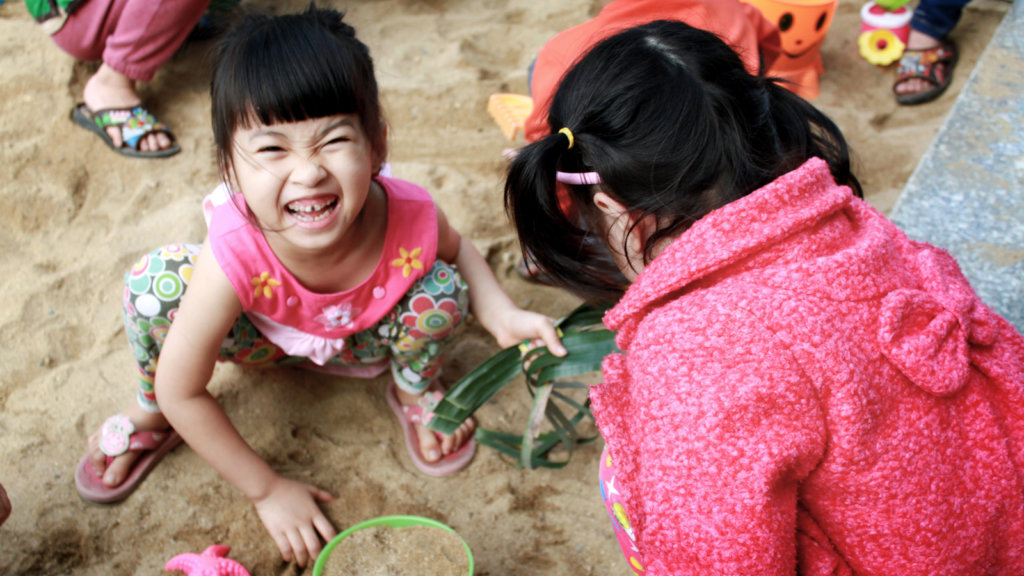 Help care for preschoolers in Vietnam