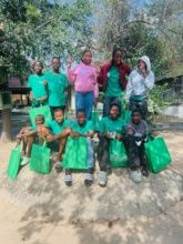 Group picture of students in late April