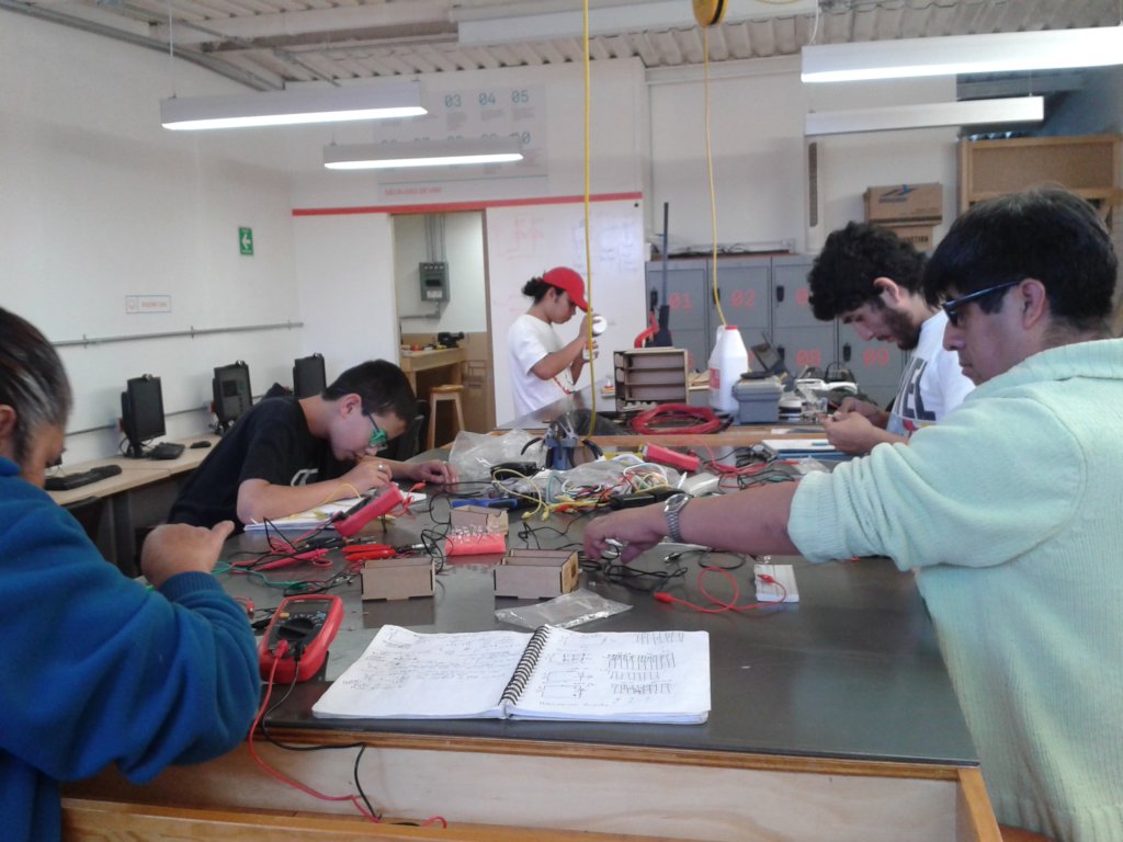 MakersLab 2.0: Empowering New Makers in Mexico