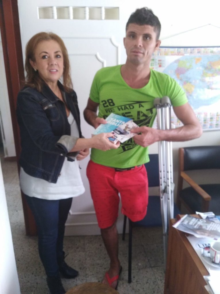 Donate and give a prosthesis!