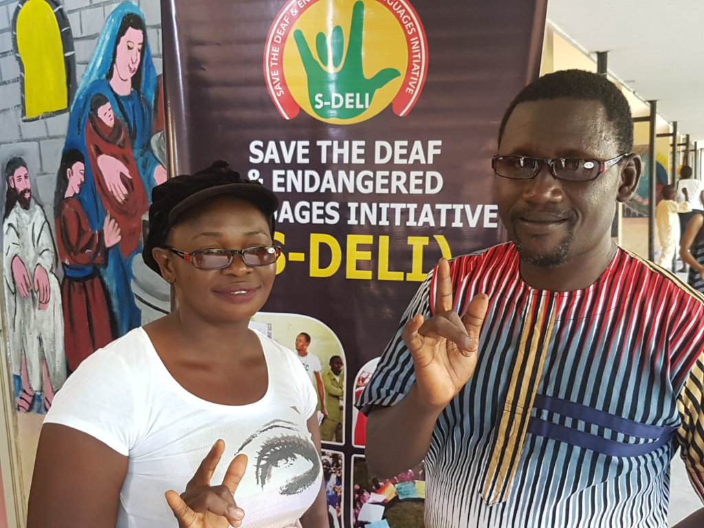 Couple that received eyeglasses