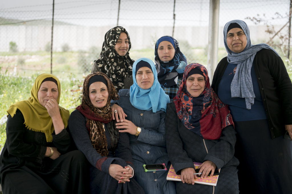 Emergency support for Palestinians