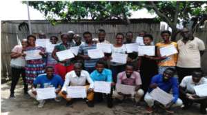 A group photo after the peace dialogue.