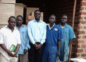 We need help to produce bee-hives for Onura!