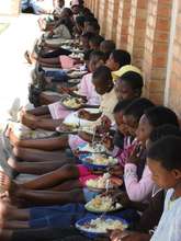 Lunchtime with Zimkids