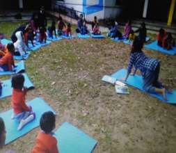 Alternate Yoga Therapy underway
