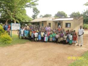 Educate and Feed 100 Orphaned Children in Uganda