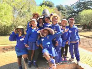 Grade 3 Kids Enjoying the Zoo