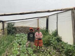 Farmers from Huilloc Cultivating Veggies