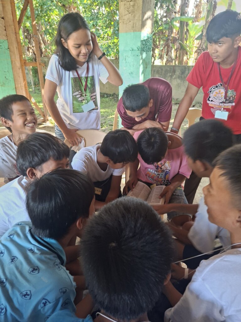Teaching the children how to use the dictionary