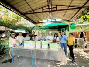 DHL volunteers