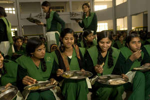 Lunch time at Pardada Pardadi Vocational School