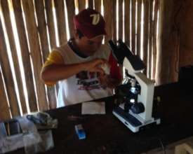 Joti microscopist Alirio at work in Kayama