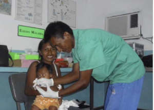 Indigenous health provider at work in Betania