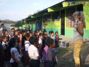 Suzanne explaining the Eco-Brick