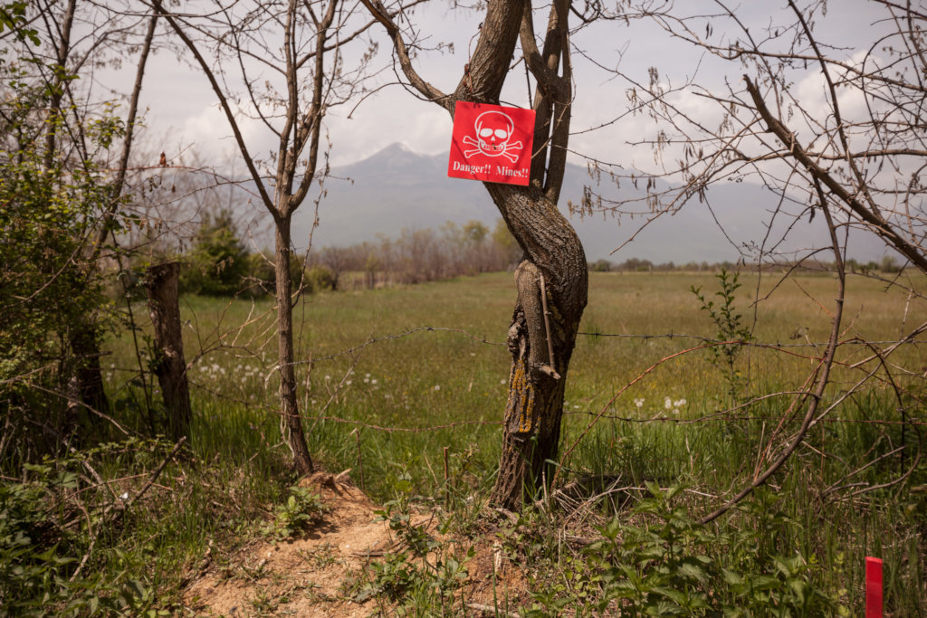 Removing mines to make families safe in Kosovo