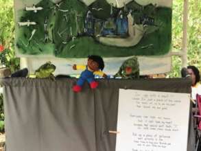IGGI puppet show and song
