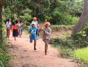And they're off on the Temple Run!