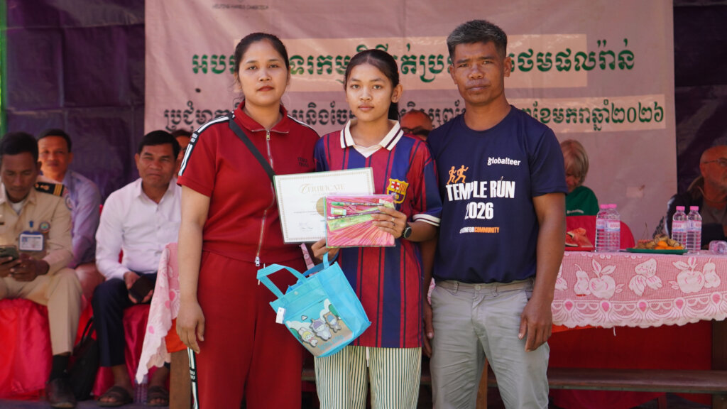 Winers were cheer and reeived awards-Temple Run