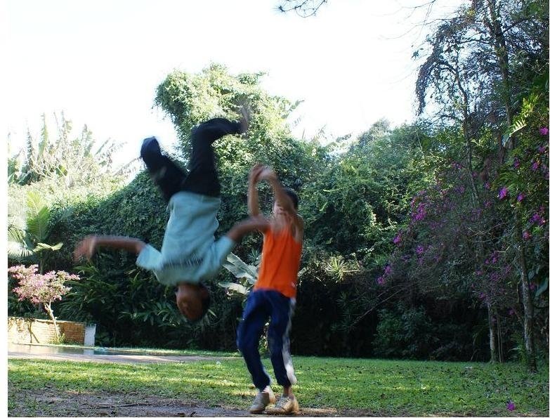 Help Brazilian children at high risk