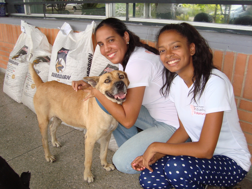 SAI Dog Shelter Volunteers Deliver Food & Love