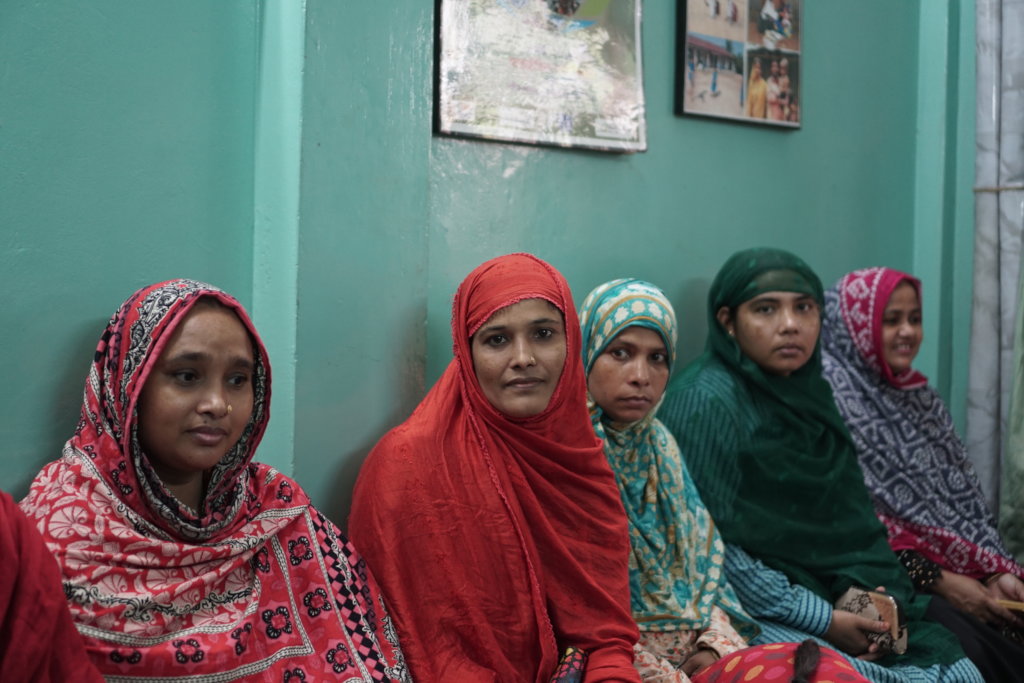 Offer 75'000 women in Bangladesh a perspective