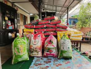 450kg of rice lasts just 1 week!