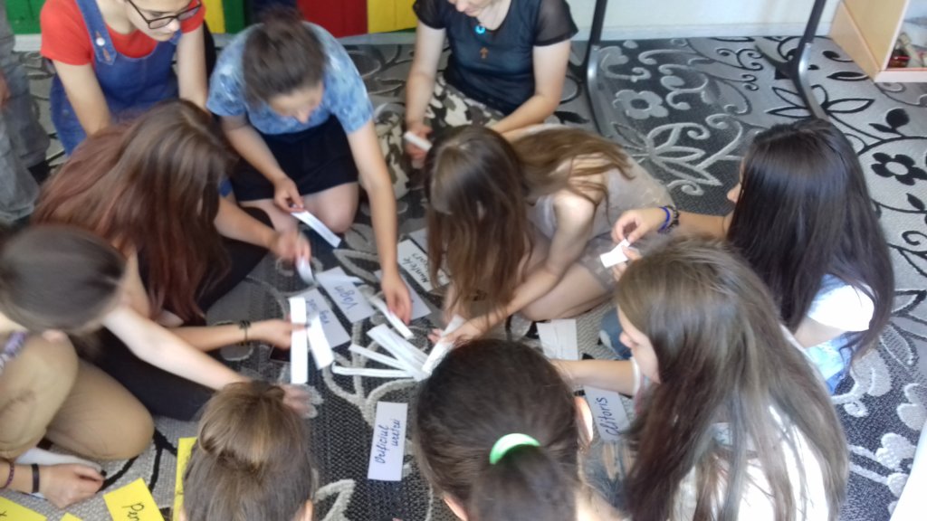 Educate young Moldovans in personal health