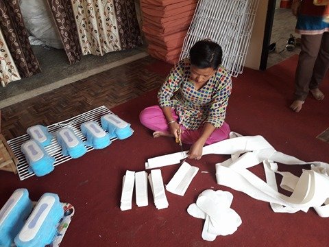 Help Girls Live Healthy with Effective Pad Usage
