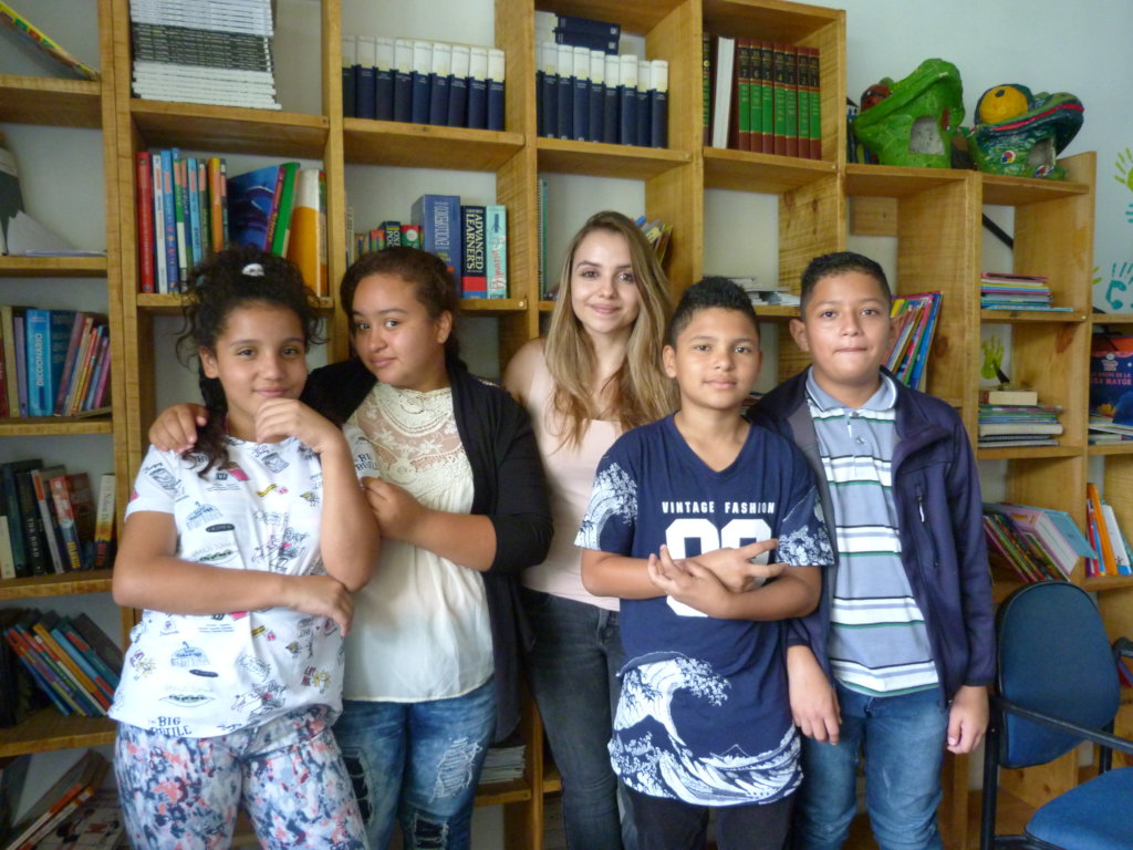 Help costarrican youth to build a brighter future!