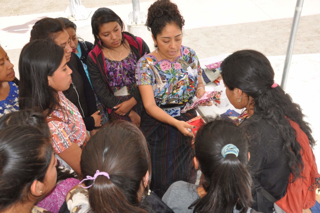 Vilma introduces teen participants to the product