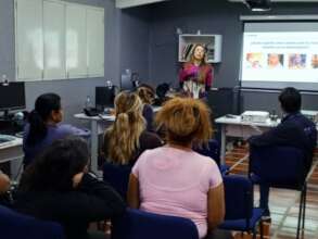 Training session to volunteers and community