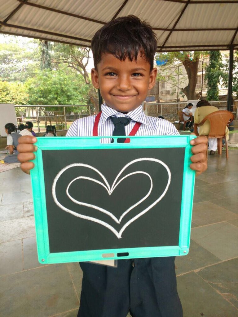 Free Education & Mentoring for Mumbai's Slum Kids