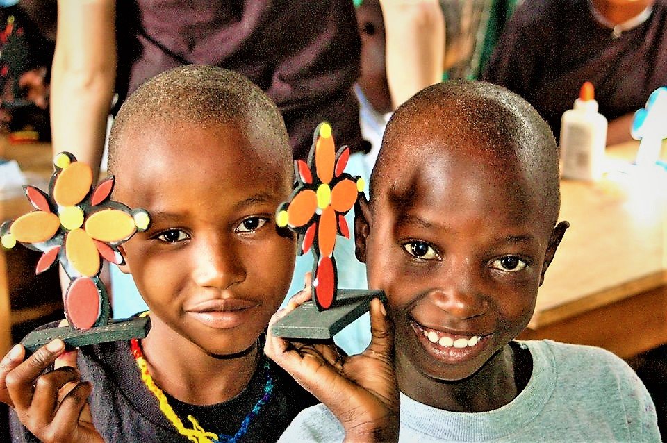 Equipping Hands for Effective Communication