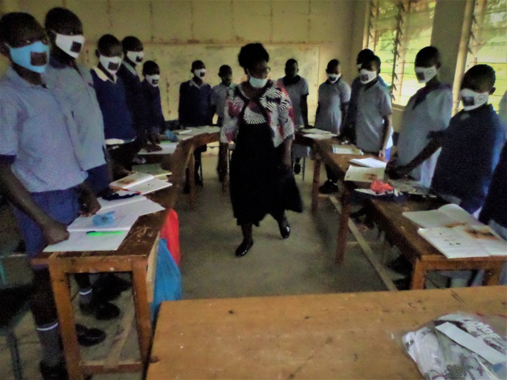 Equipping Hands for Effective Communication