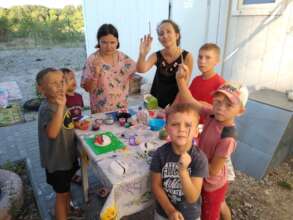 Art gives refugee children a safe space to heal